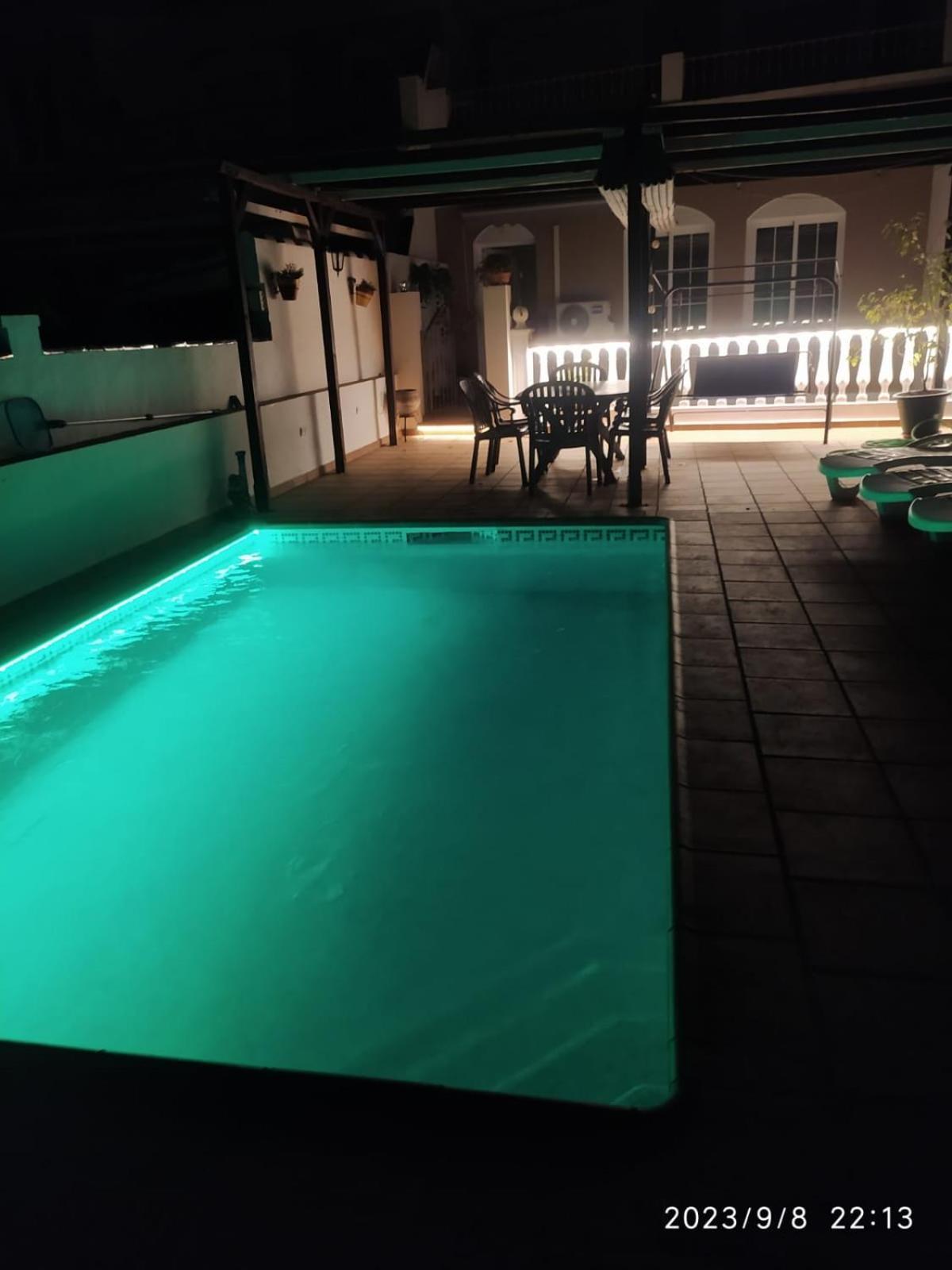 Vivienda Con Piscina Nerja