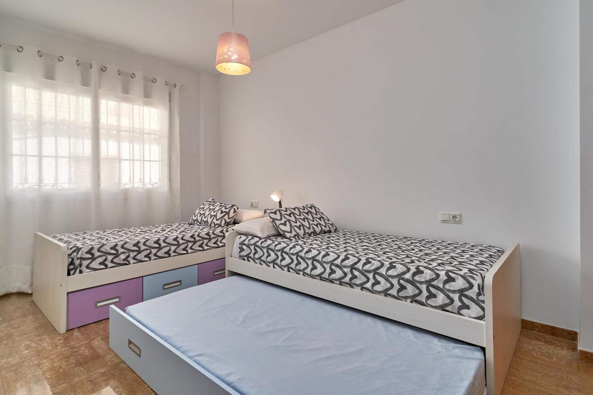 Vivienda Con Piscina