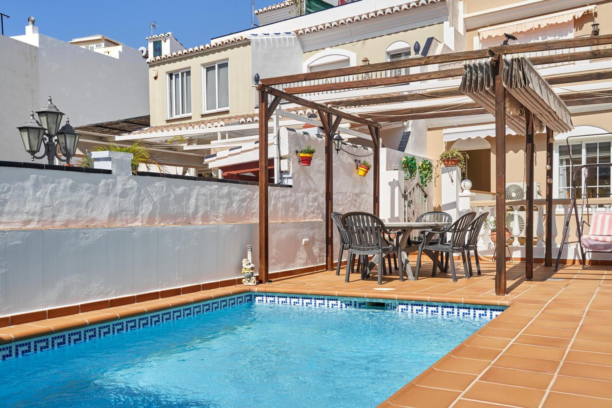 Vivienda Con Piscina Apartment